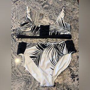 Athleta Monochrome Leaf Print Bikini XL 2 piece
